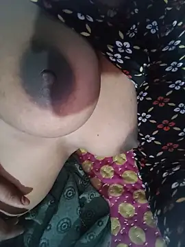 Queen_chayna webcam
