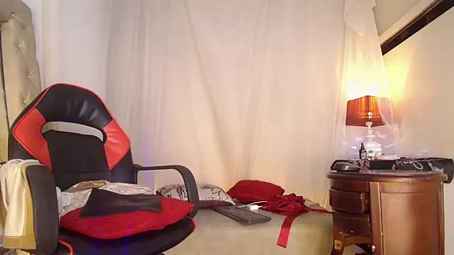laurasofia45 webcam