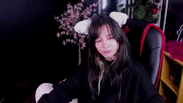Watch May_Ling live on EroticFlix - High definition streams