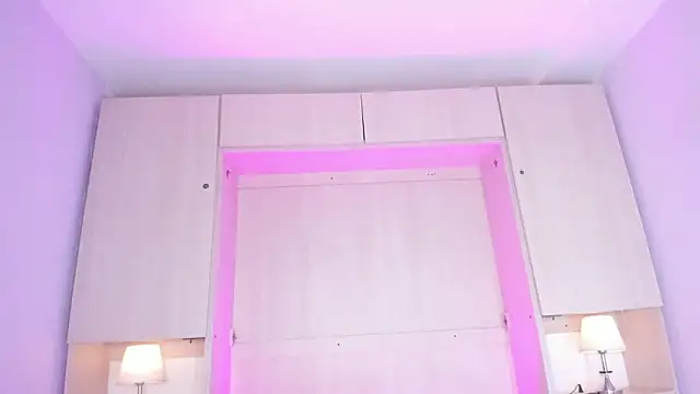 AllieBennet webcam