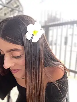 Electra_Pinkk webcam