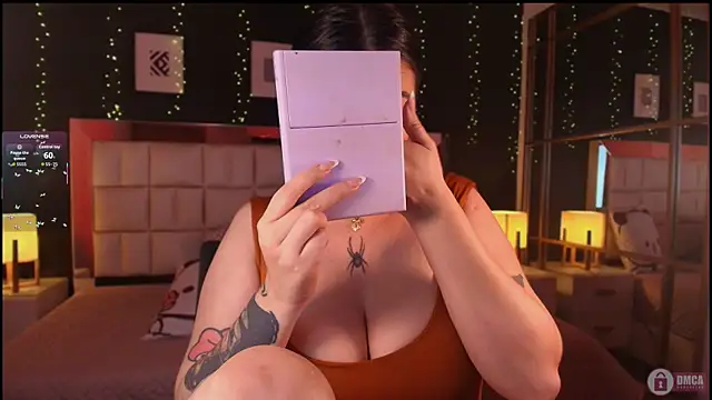 emmy_wattsoon webcam