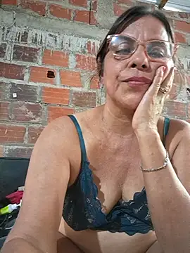 Sweet-Hot-Sucking webcam