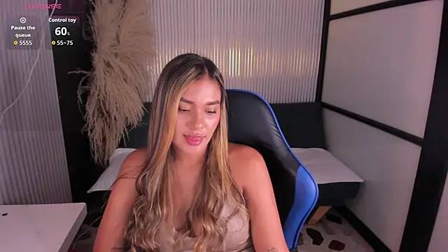 SophieWatson_ webcam