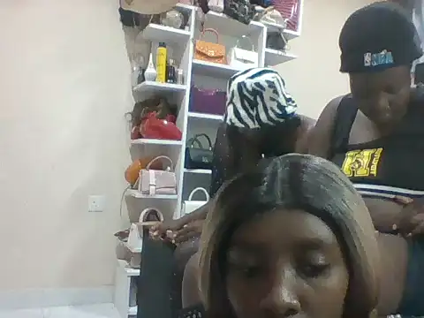 Prettypappi77 webcam