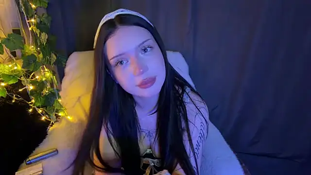Watch CutieStarlight live on EroticFlix - High definition streams