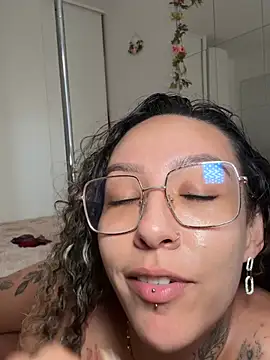 leana_bgeee webcam
