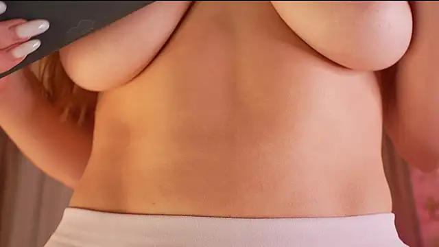 Watch RosyEmily live on EroticFlix - High definition streams