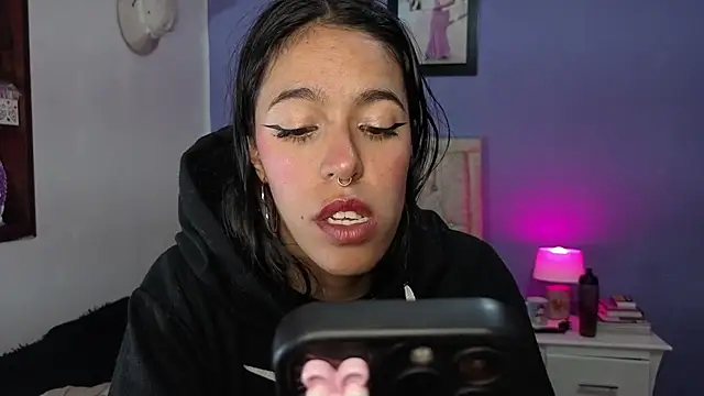 stephania_t webcam