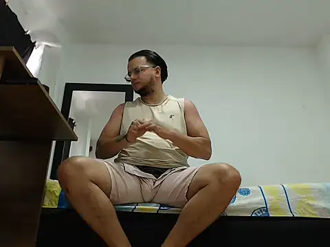 Cloudydayxxx webcam