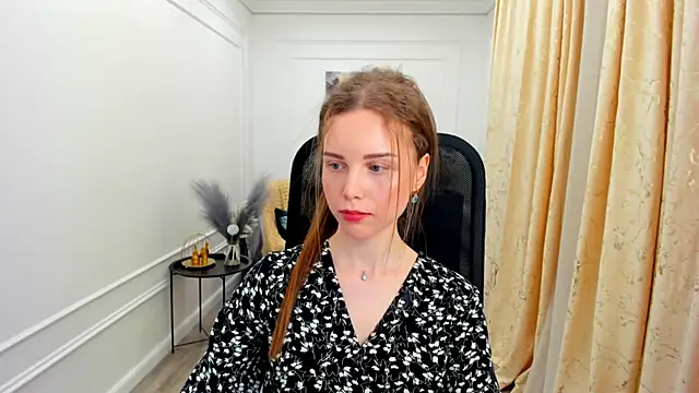 MileyWings webcam