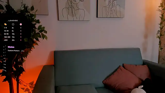 aisha_bx webcam