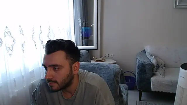 handsomeee04 webcam