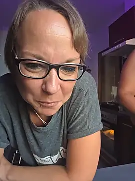 Fuxy-love69 webcam
