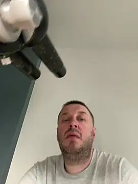DorianJeday webcam
