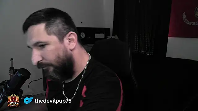 DevilPup75_ webcam