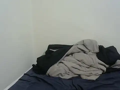 cute_avy0 webcam