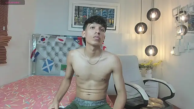 jake_falcon - Jake_Falcon's free webcam - UK Sex Cams