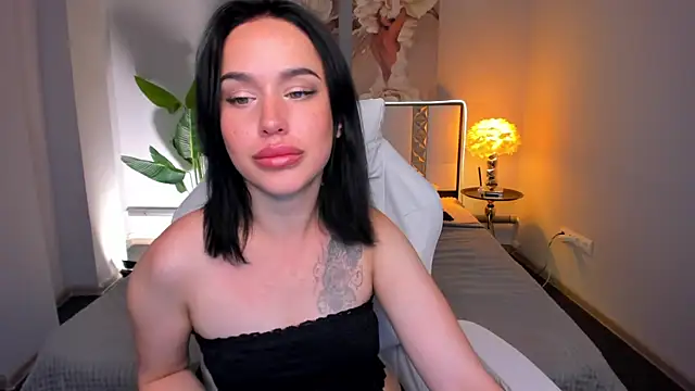 Anna_Meaw webcam