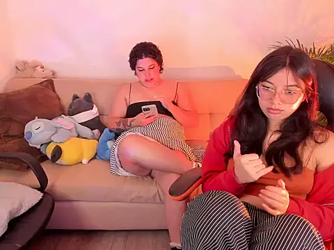 MaddieandVero webcam