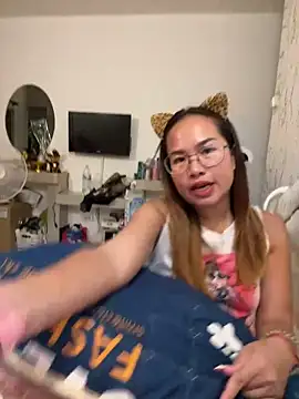Ponthip webcam