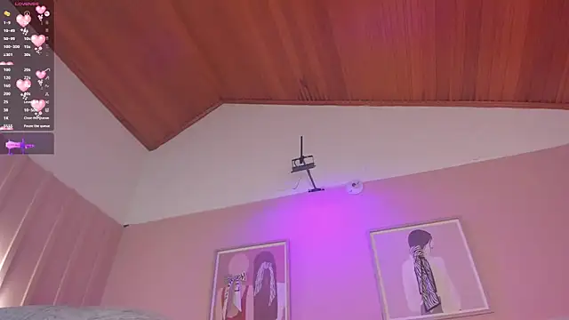 elodie_walker webcam