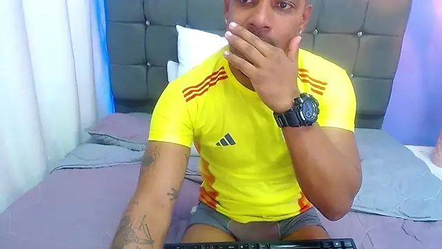 ethan_jons live sex cam