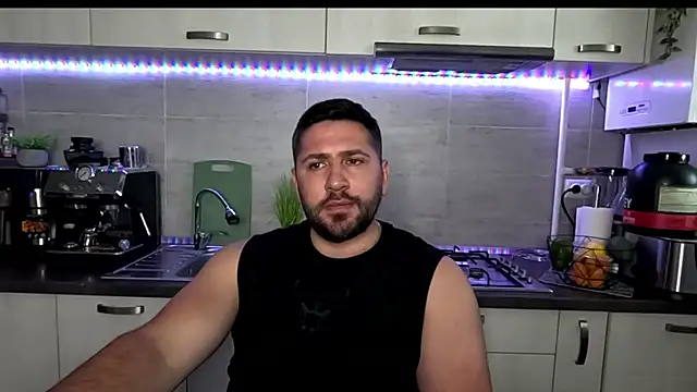 Gold_Alpha_Boy webcam