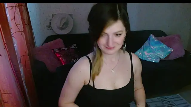 Arielsssplash live cam room