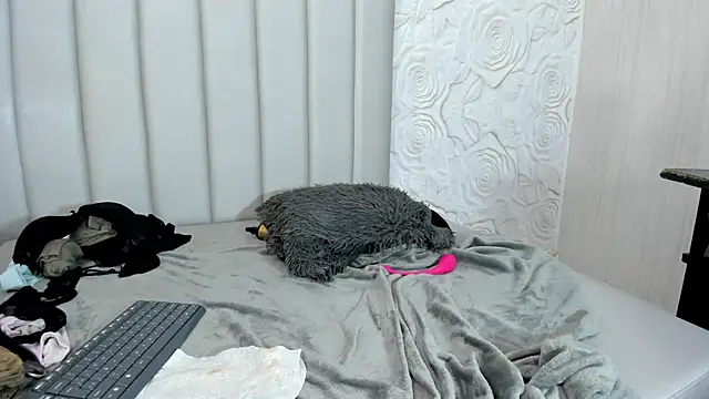 Cleopatra_Trans webcam