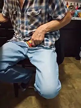 kswood123 (M grandpa) - get me hard and take cock out