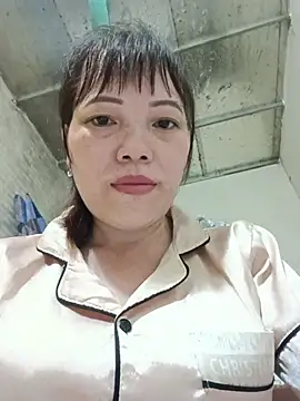Sana-vn live cam on StripChat