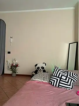 Eva_Pearl webcam