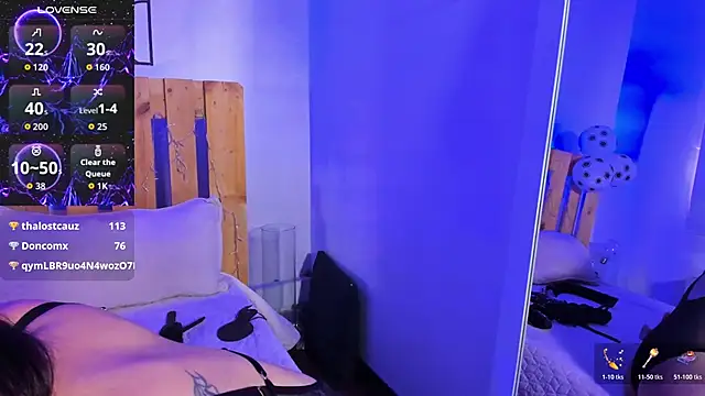 coral_jonesss webcam