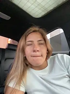 Andrea_19blonde webcam