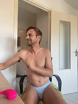 babyboy2021xxx webcam