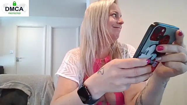 Miss-Chupagirly webcam