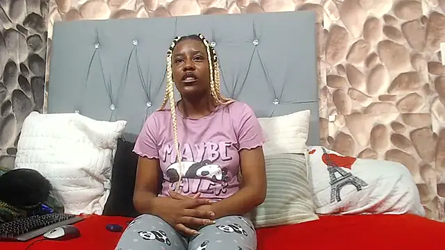 BeautyInBlackX webcam