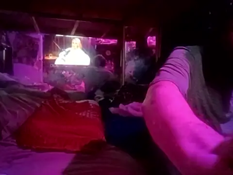 nearby_causual webcam