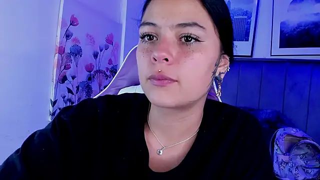Kikii_1 webcam