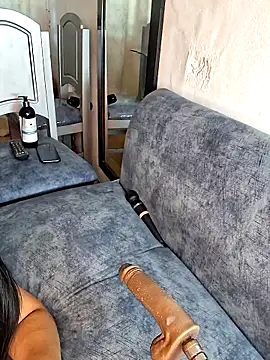 ZoeMorettii webcam
