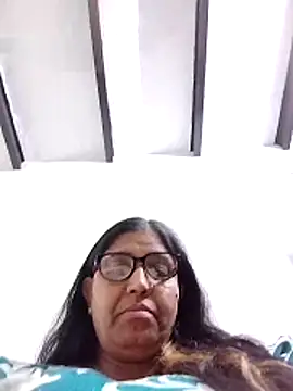 Hina4577 webcam