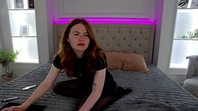 ClaireFlowers live cam on StripChat