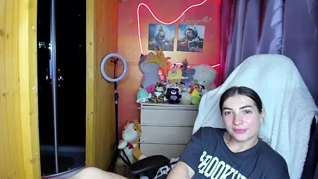 Fiery_Brunette_ webcam