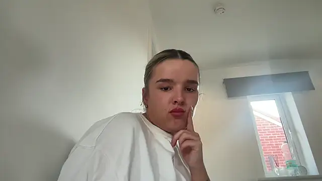 Watch maisiesmithx live on EroticFlix - High definition streams