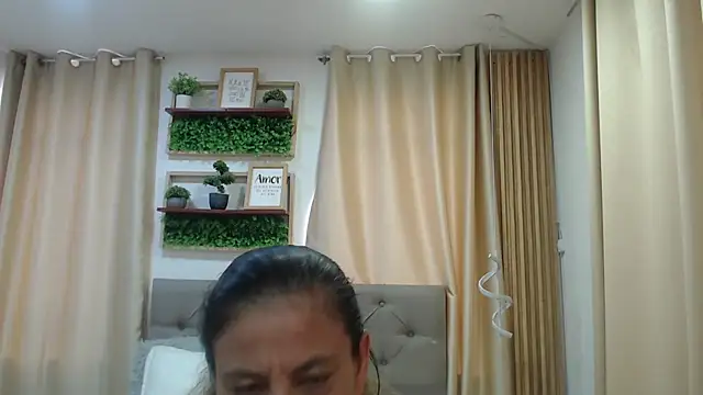 sasi_luna webcam