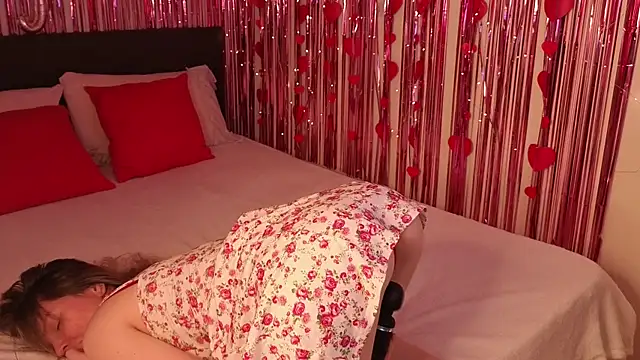 Watch Lora_Rosee live on EroticFlix - High definition streams
