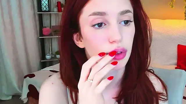 ChristinaConteeree webcam