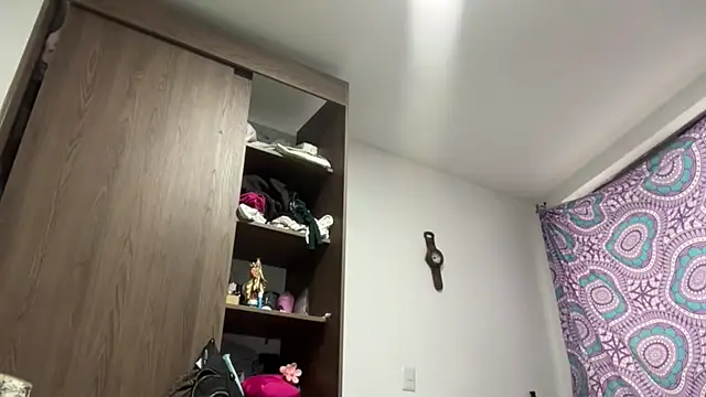 AbrilSantosxo webcam