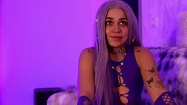 KyraDesire webcam